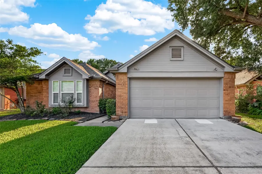 818 Maple Branch Lane, Pearland, TX 77584 - #2
