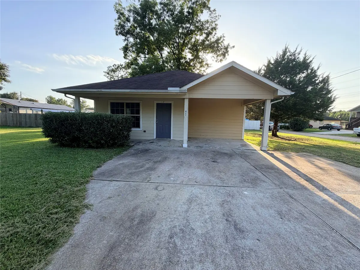 424 Baker Circle, Ames, TX 77575 - #1