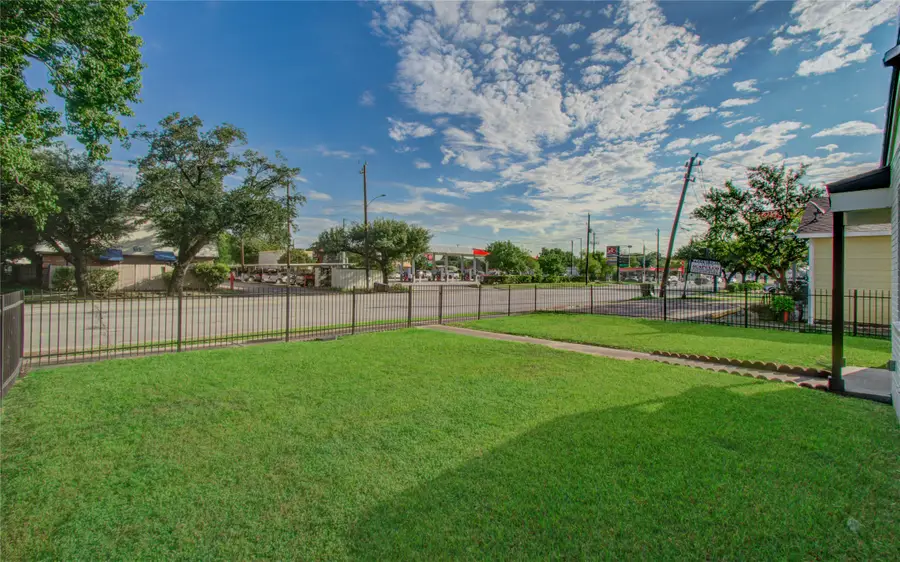 7530 Park Place Boulevard, Houston, TX 77087 - Image #3