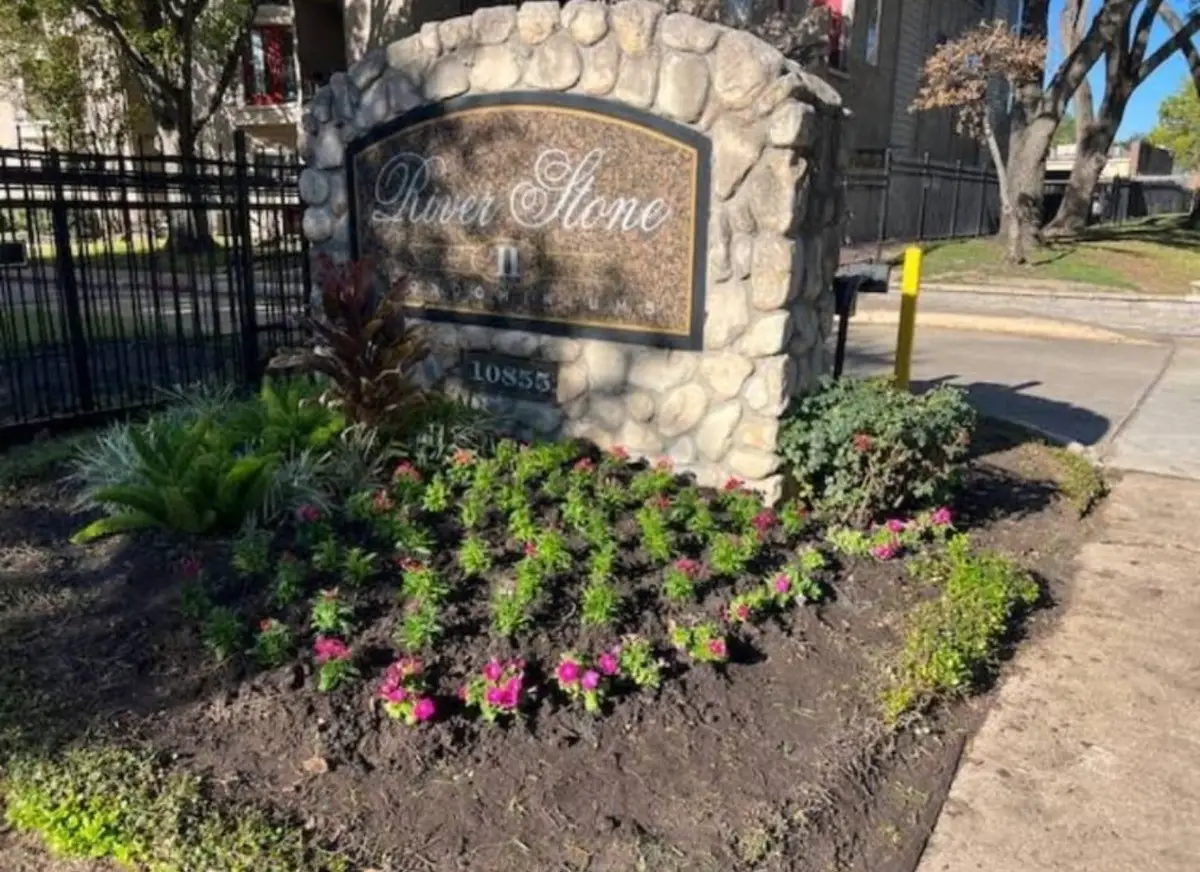 10855 Meadowglen Lane #901, Houston, TX 77042 - Image #1