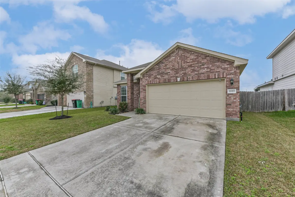 16919 Beretta Bend Drive, Humble, TX 77396 - Image #1