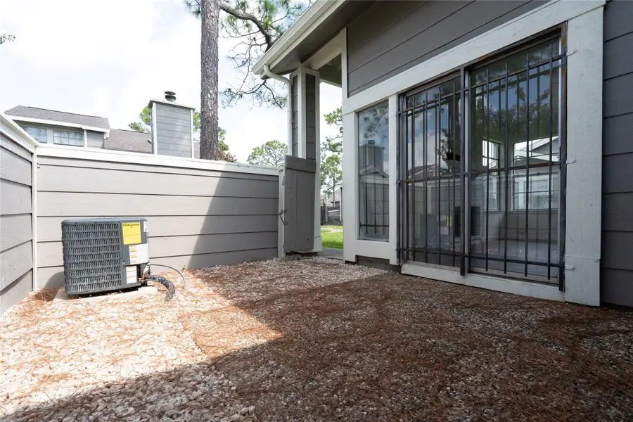 6324 Shadow Tree Drive #632, Houston, TX 77035 - Image #3