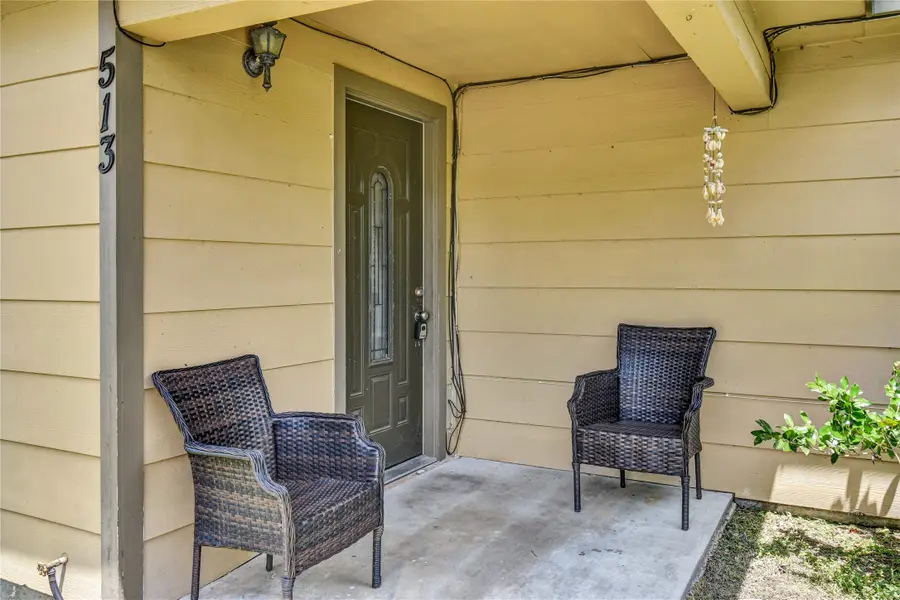 513 Farrer Street, Angleton, TX 77515 - #3