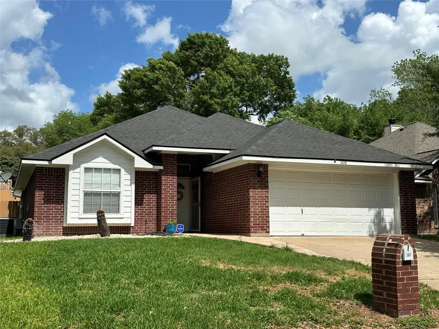 305 Scenic Brook Street, Brenham, TX 77833 - #2