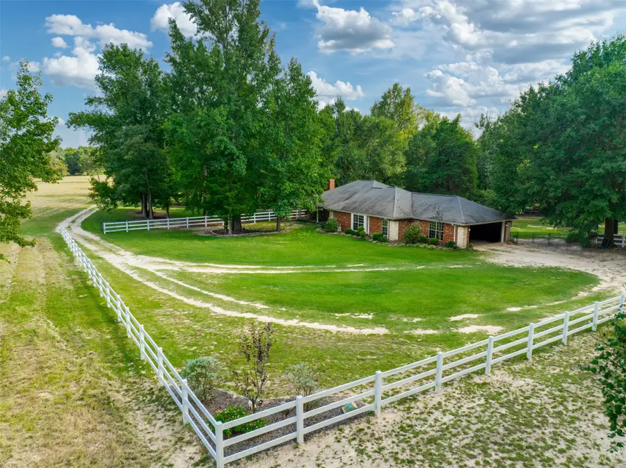 3269 An County Road 153, Palestine, TX 75801 - Image #2