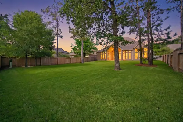 131 Hunter Hollow Drive, Montgomery, TX 77316