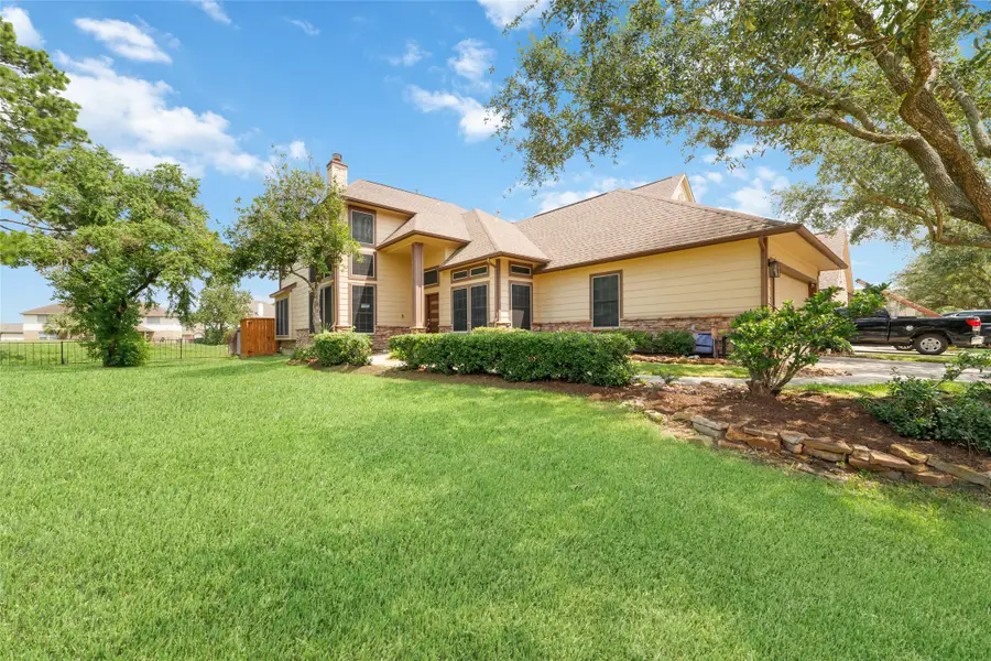 8030 Loyel Pointe Drive, Houston, TX 77064 - Image #3