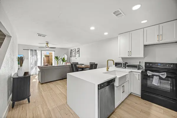 11000 Kinghurst Drive #187, Houston, TX 77099