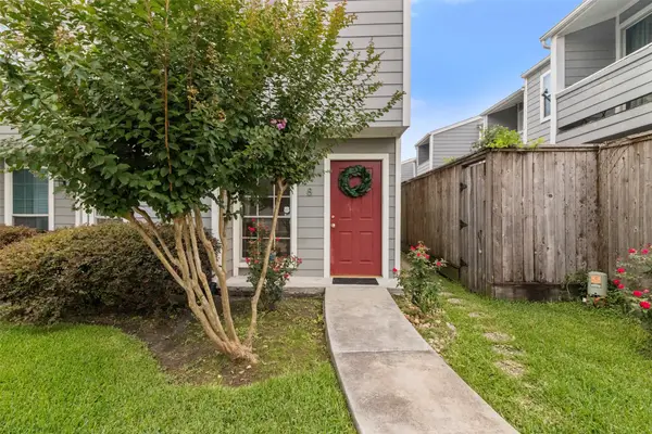 5807 Beverlyhill Street #8, Houston, TX 77057