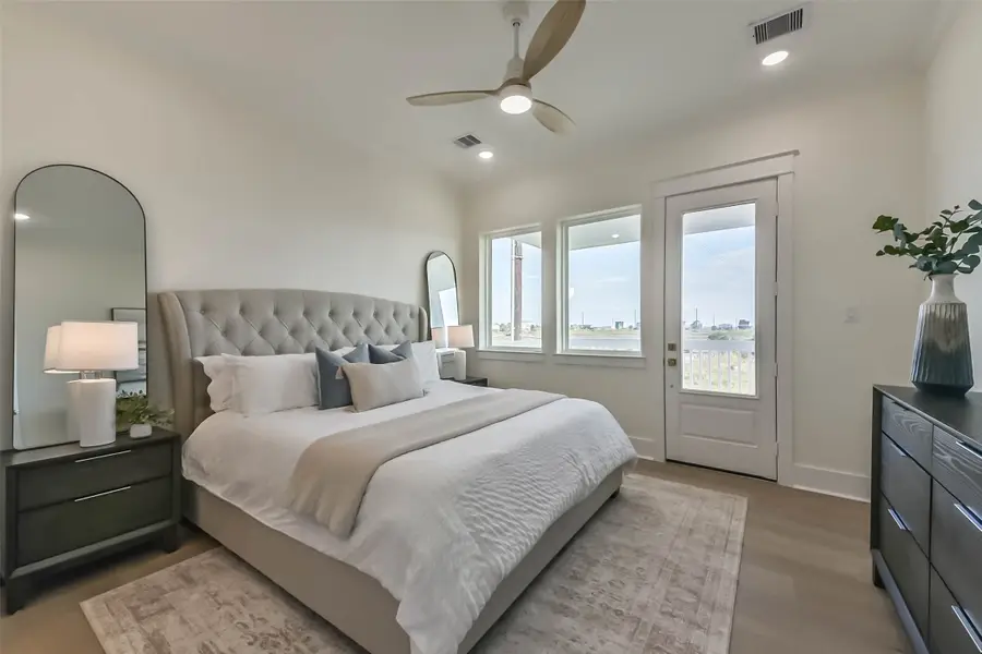 4011 Miramar Court, Galveston, TX 77554 - Image #3