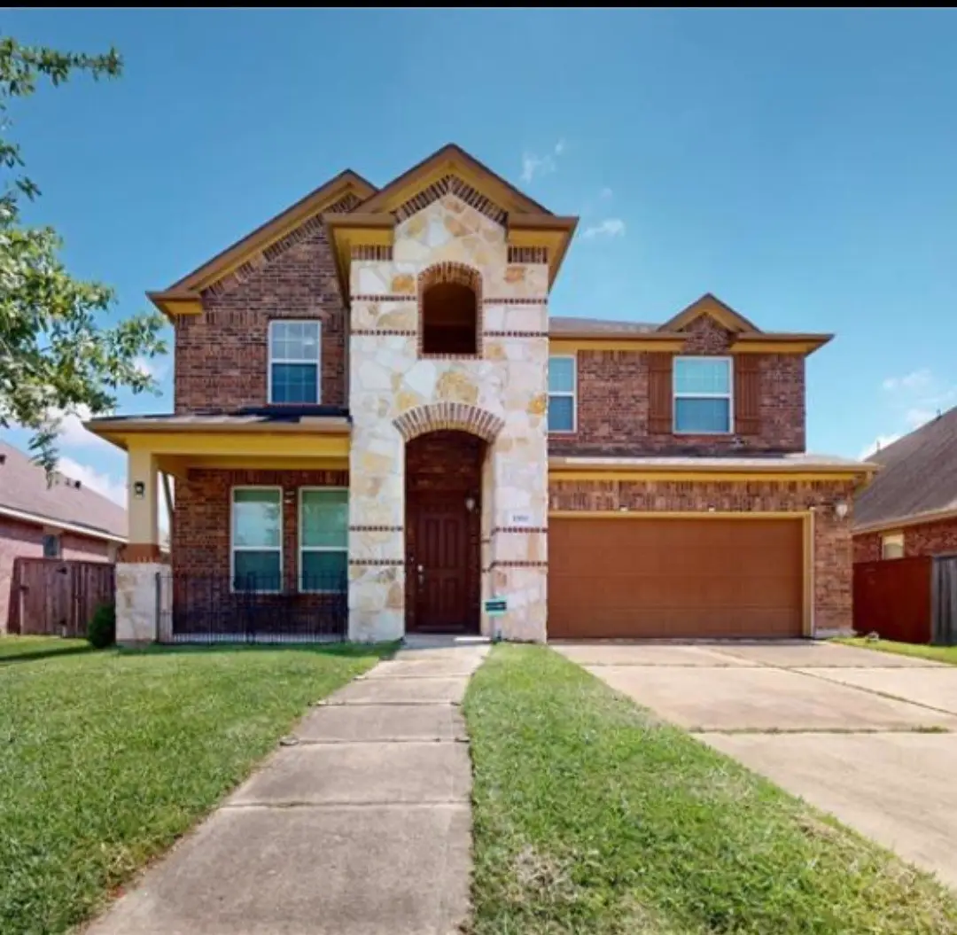 1911 Thunder Ridge Way, Pearland, TX 77089 - Image #1