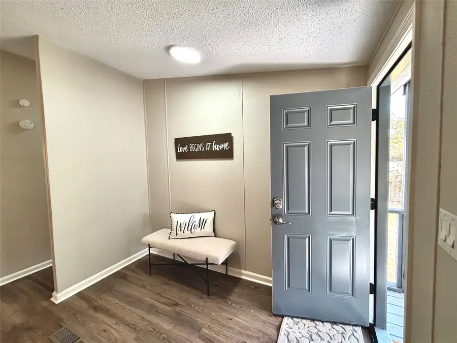 1046 Goodson Loop #1, Pinehurst, TX 77362 - Image #3