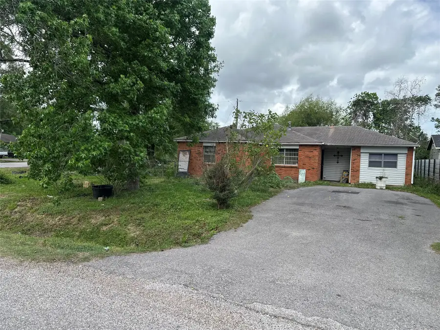 1001 Red Bud Street, Channelview, TN 77530 - #3