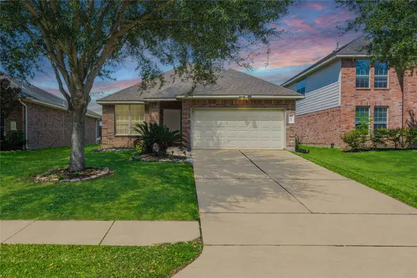 7911 Summerdale Drive, Rosenberg, TX 77469