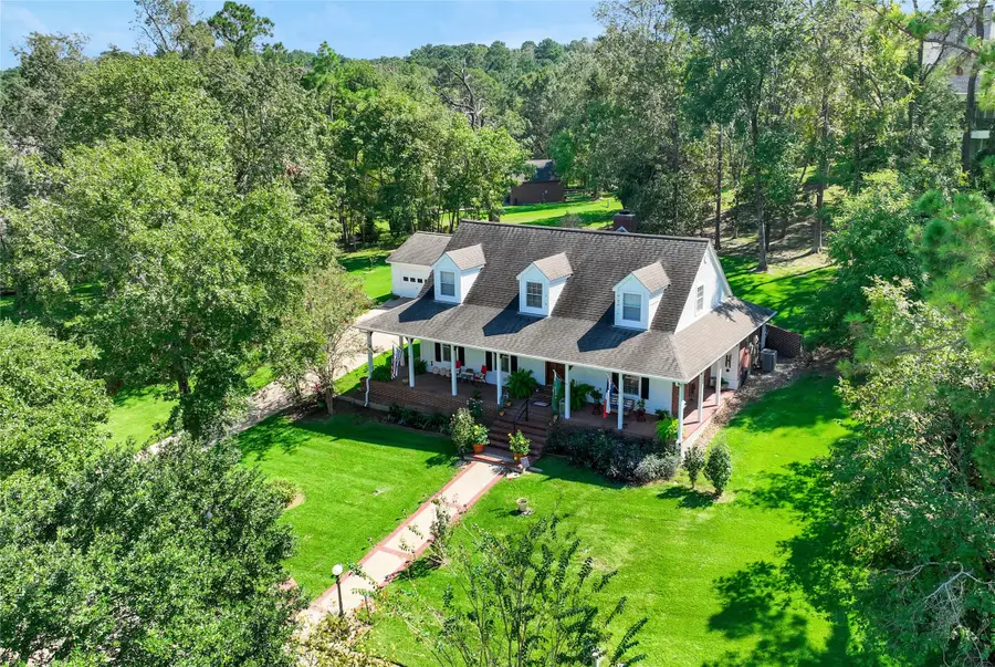 220 Lake Oaks Boulevard, Coldspring, TX 77331 - #2