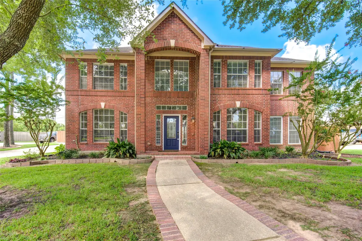 1016 Applewood Drive, Friendswood, TX 77546 - #1