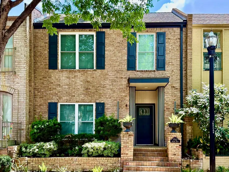 7517 Olympia Drive, Houston, TX 77063 - Image #2