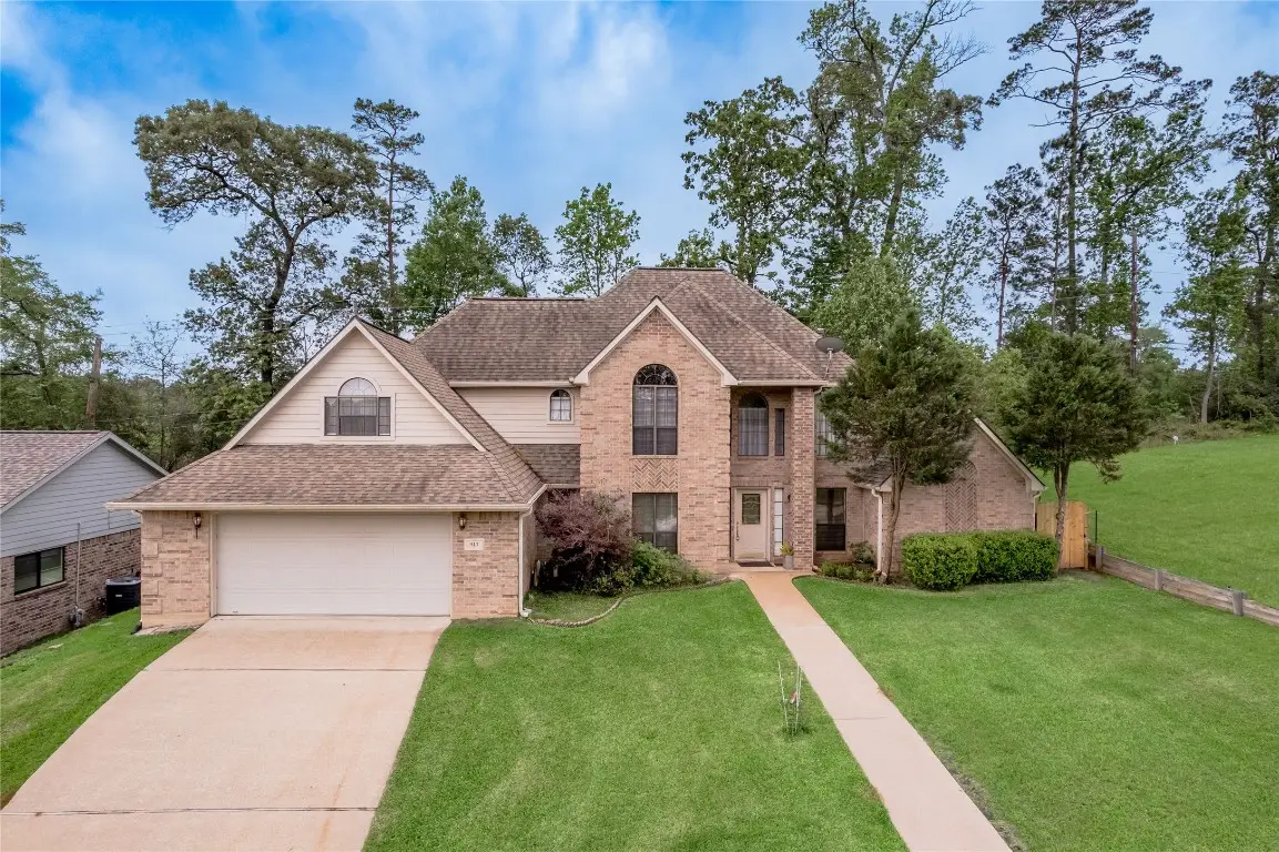 913 Cherry Hills Drive, Huntsville, TX 77340 - #1
