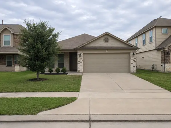 1058 Ranch Oak Drive, Houston, TX 77073