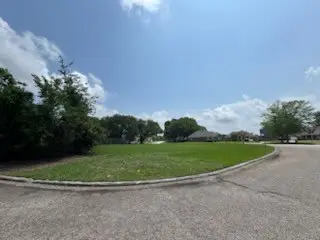 7288 Lakeshore Circle, Willis, TX 77318 - Image #1