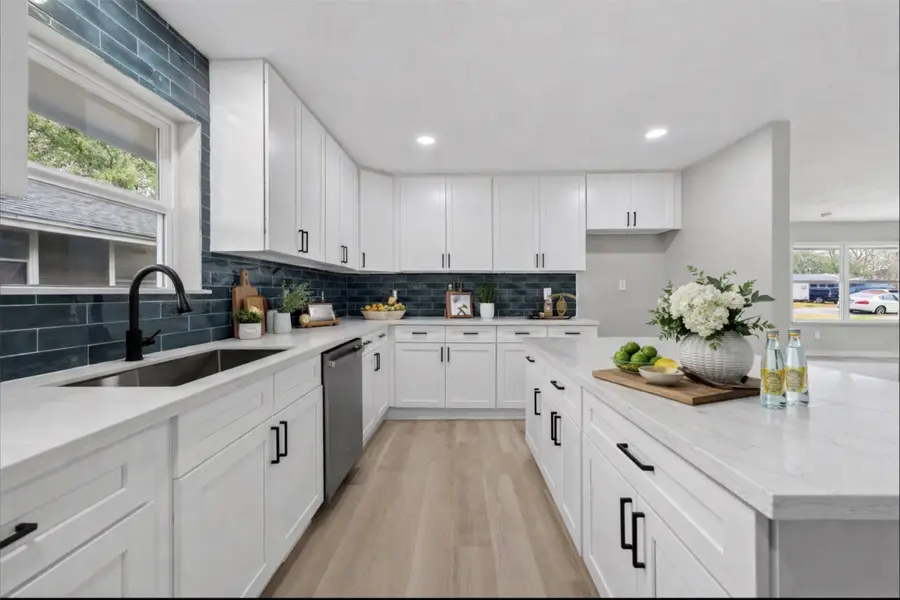 6026 Ridgeway Drive, Houston, TX 77033 - #3