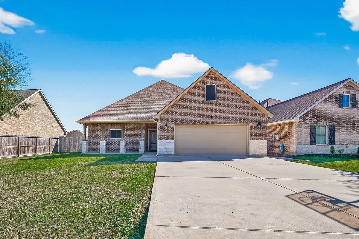 3819 Willow Breeze Circle, Needville, TX 77461 - Image #1