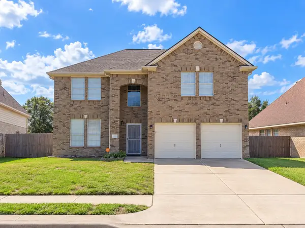 9506 Almeda Pines Drive, Houston, TX 77075