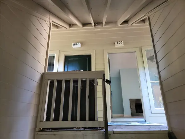 2100 Tanglewilde Street #600, Houston, TX 77063