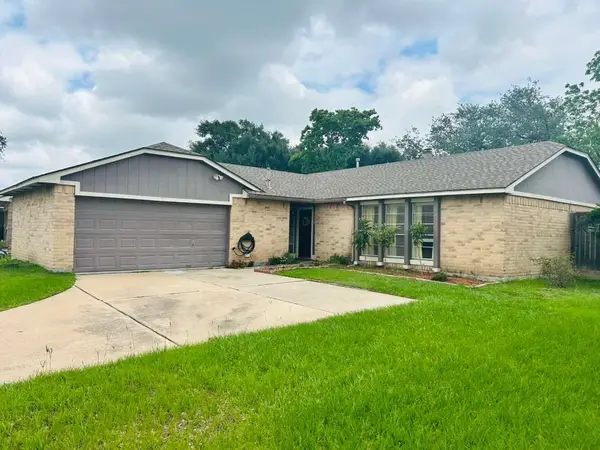 7226 Lost Fable Lane, Houston, TX 77095