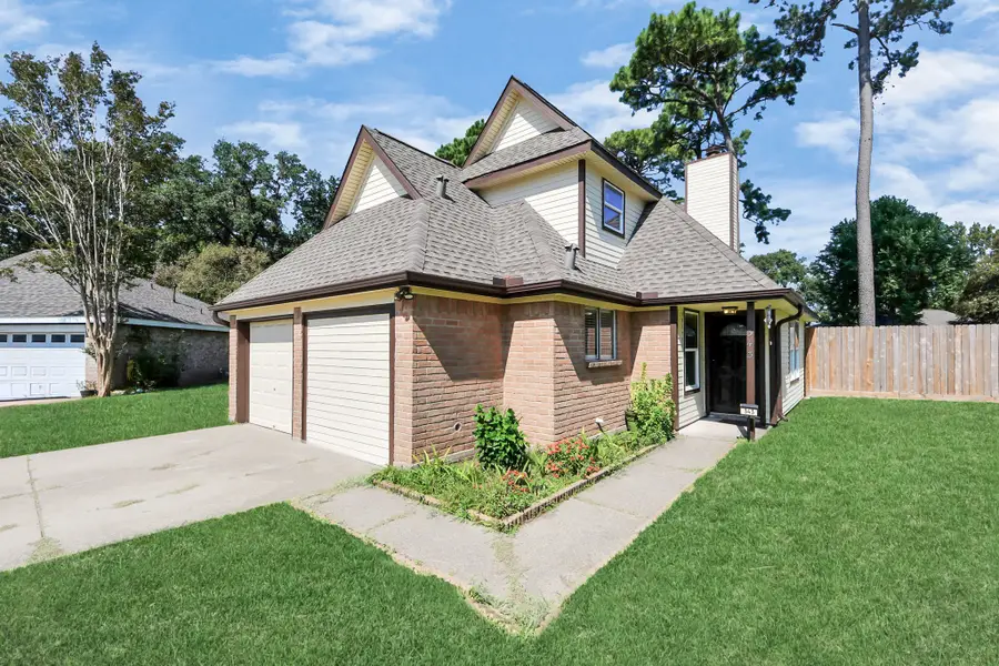 343 Brompton Court, Highlands, TX 77562 - Image #3