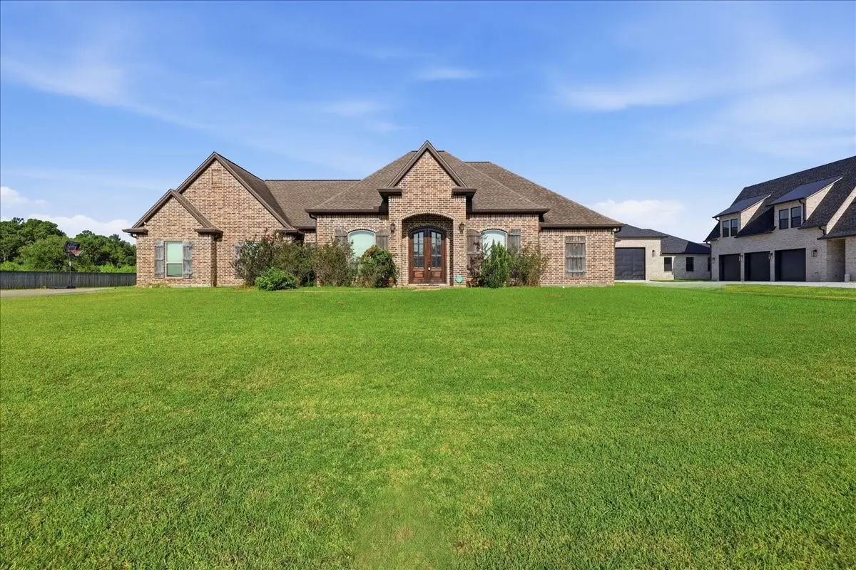160 Colonial Estates Drive, Bridge City, TX 77611 - #1