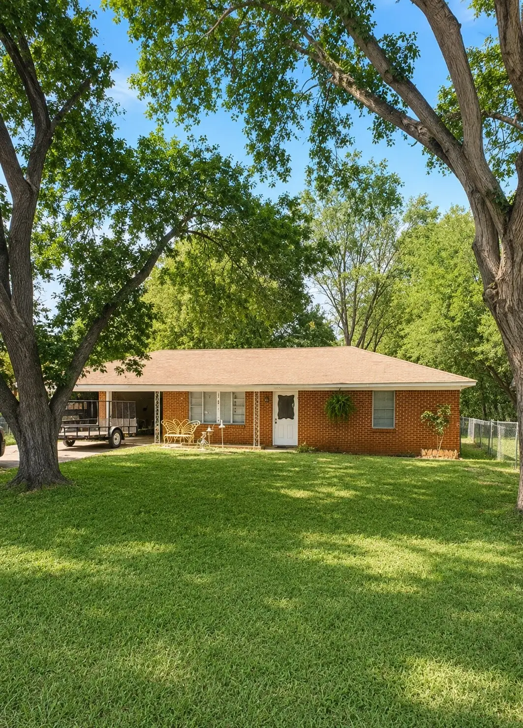 403 E 11th Street, Thornton, TX 76687 - #1