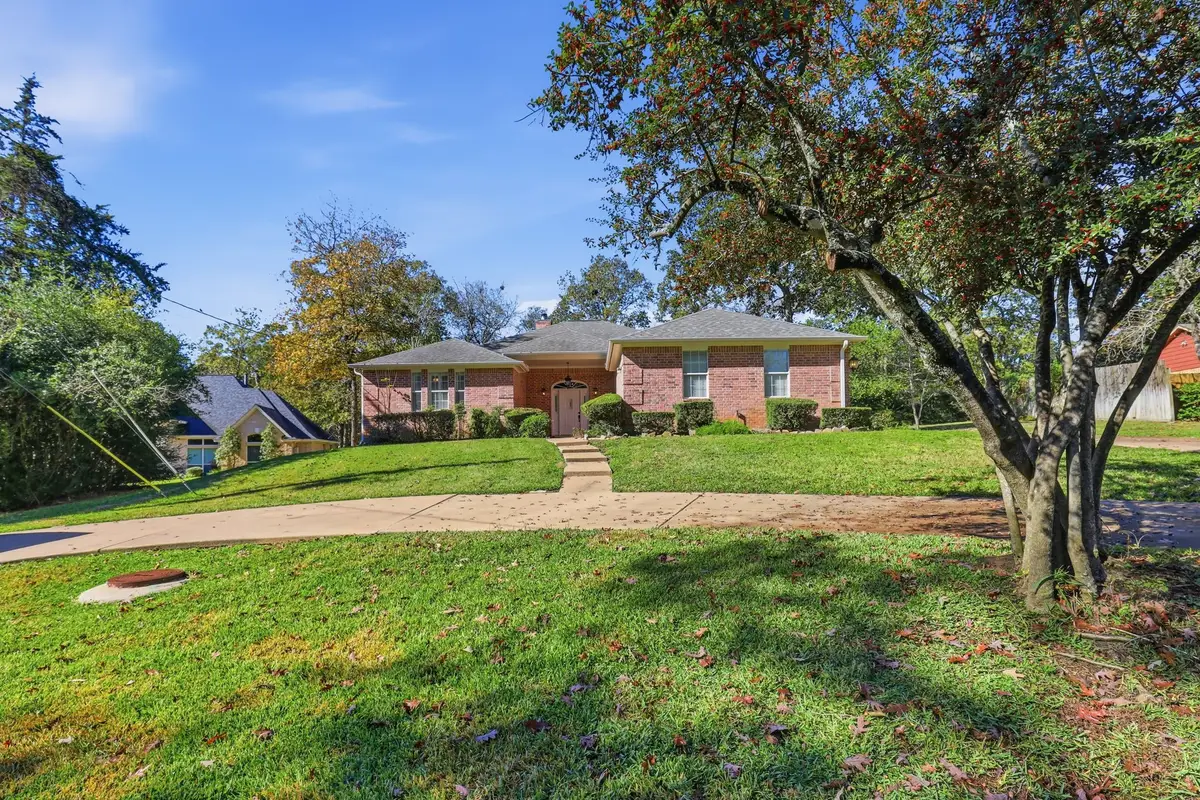 128 Blush Hill Drive, Conroe, TX 77304 - Image #1