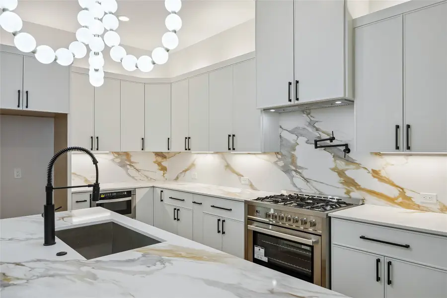 227 E 26th Street, Houston, TX 77008 - #3