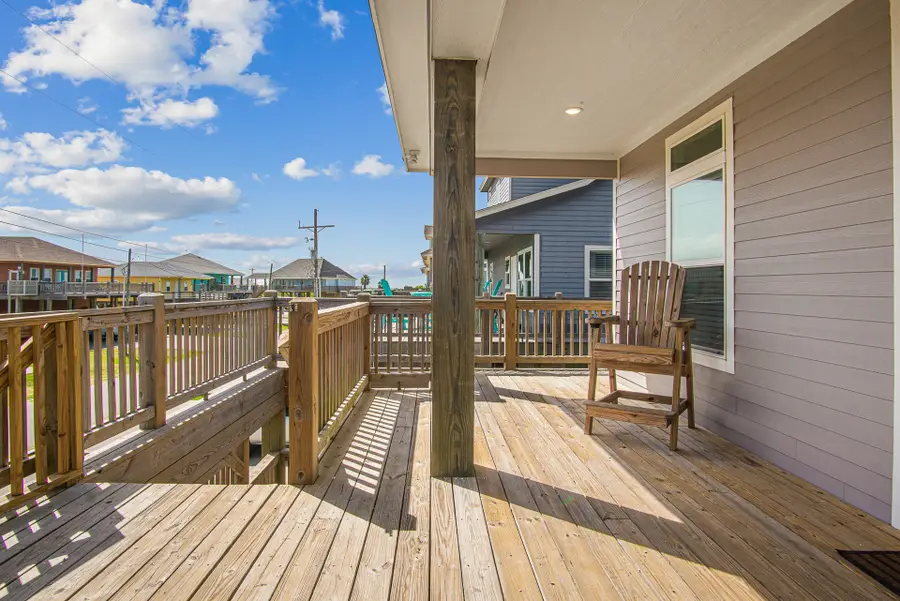 970 Surf, Crystal Beach, TX 77650 - #2