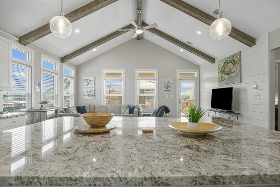 970 Surf, Crystal Beach, TX 77650 - #3
