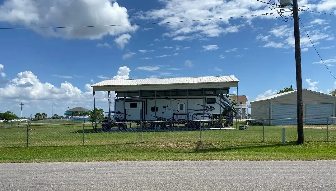 1128 Canal E, Crystal Beach, TX 77650 - Image #1