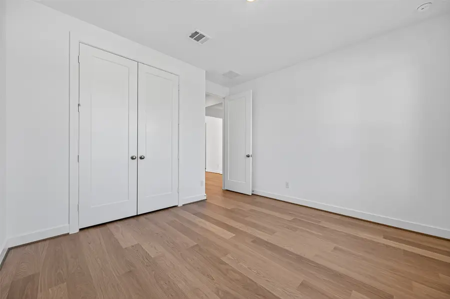 5734 Pedernales Bend Lane, Fulshear, TX 77441 - Image #3