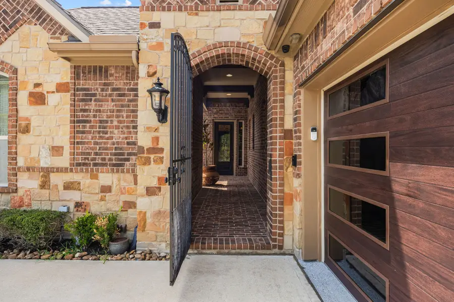 43 Overland Heath Drive, Tomball, TX 77375 - #2