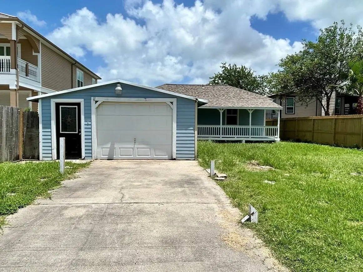 1133 9th Street, Dickinson, TX 77539 - Image #1