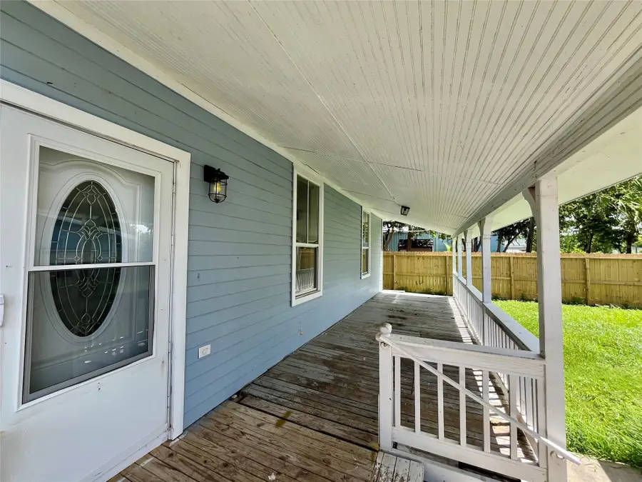 1133 9th Street, Dickinson, TX 77539 - Image #2