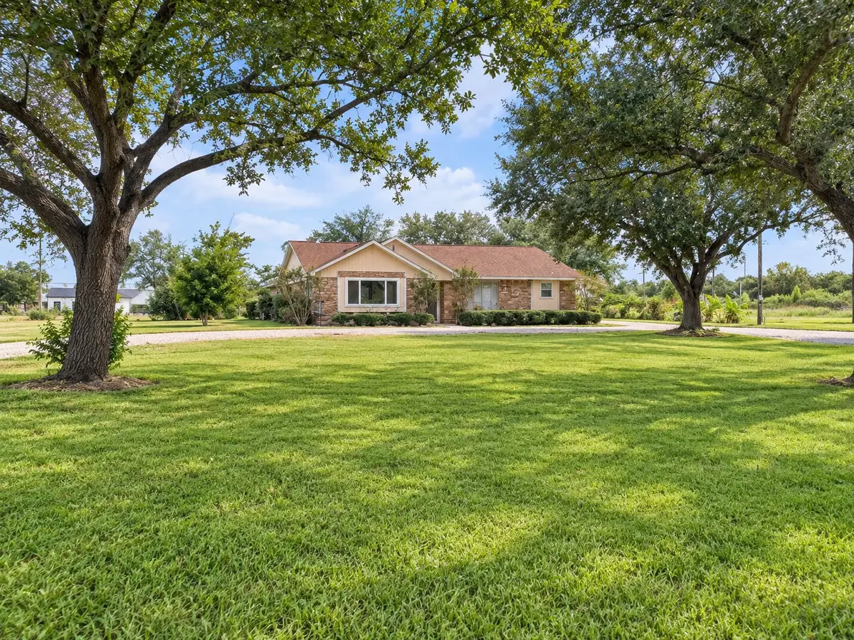 1103 County Road 281, Alvin, TX 77511 - #1