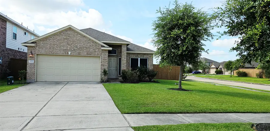 12725 Pirate Bend Drive, Texas City, TX 77568 - Image #2