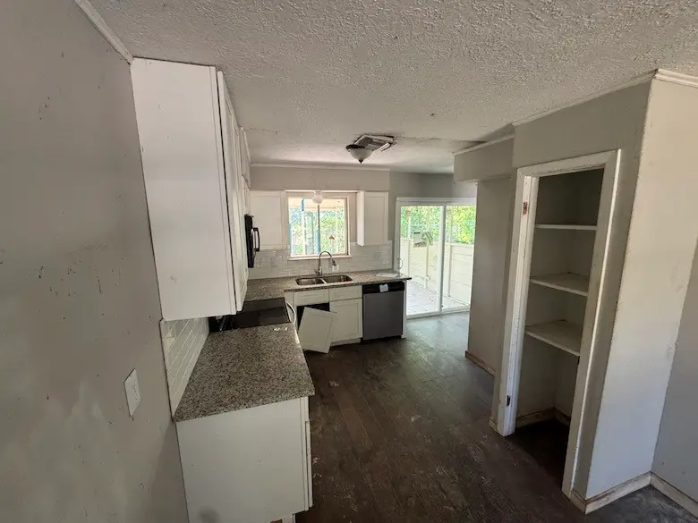 7818 Pin Oak Road, Alvin, TX 77511 - #3