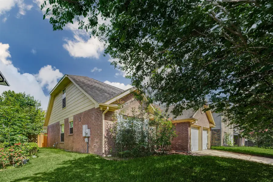 11956 Braes Park Drive, Houston, TX 77071 - #2