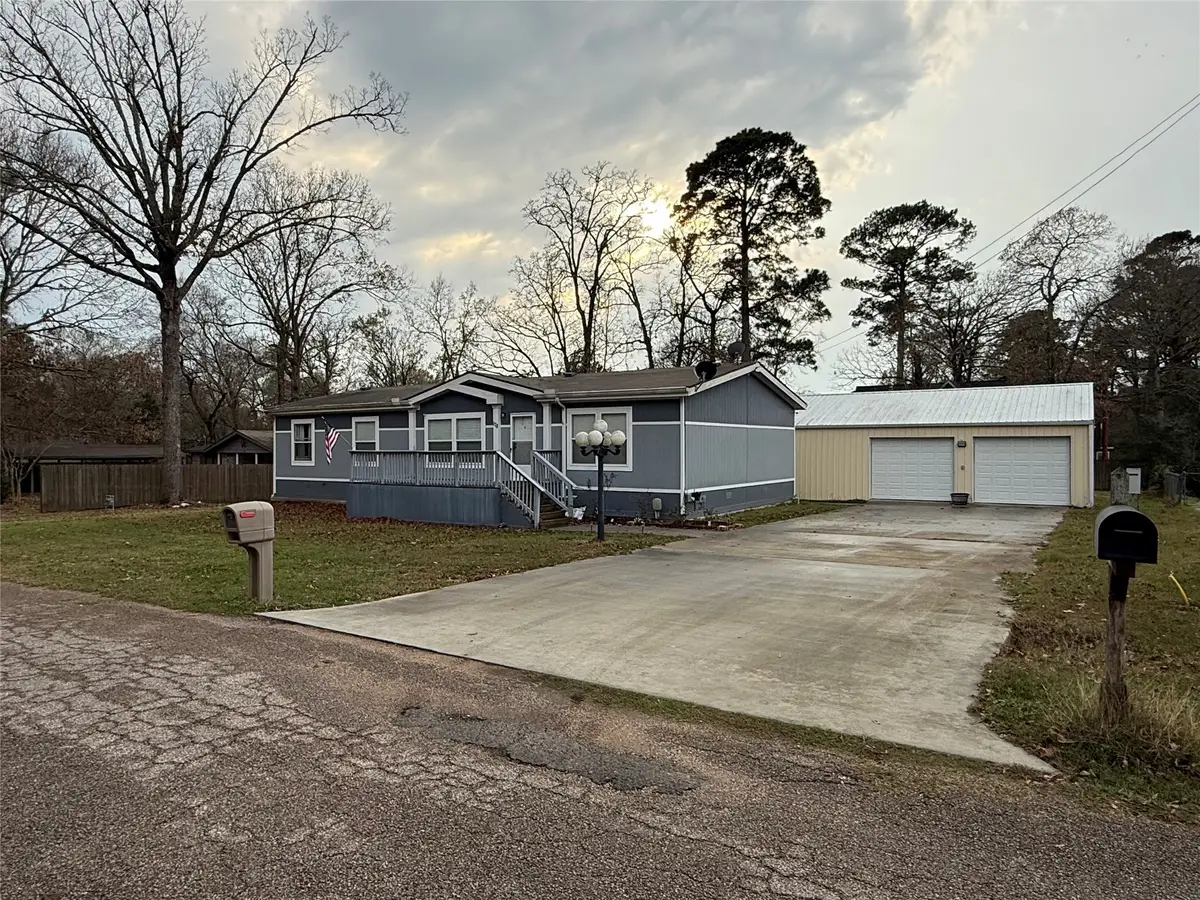 178 Commanche Drive, Onalaska, TX 77360 - Image #1