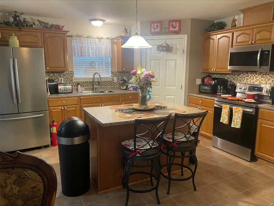 504 16th Avenue N, Texas City, TX 77590 - Image #3