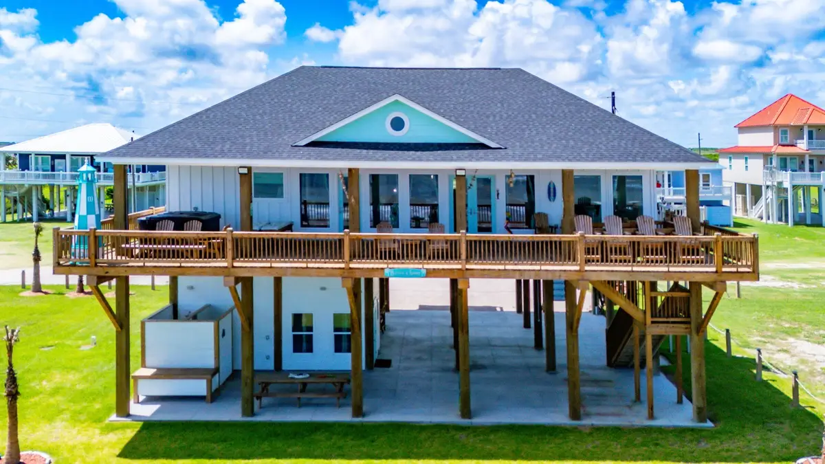 768 Bolivar Dunes Boulevard, Gilchrist, TX 77617 - Image #1