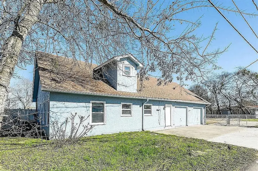 1739 W 7th Street, Freeport, TX 77541 - Image #2