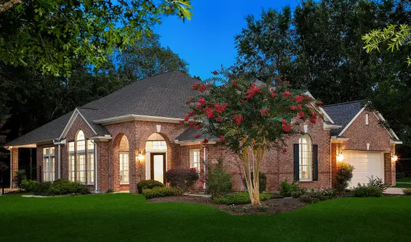 2 Bloomsbury Court, Conroe, TX 77384